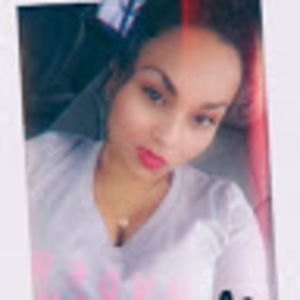 Meet your Posher, Alejandra